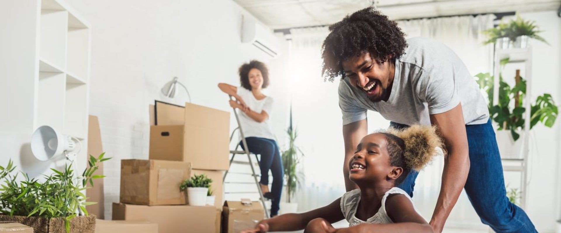 What Does Homeowners Insurance Cover During a Move? An Expert's